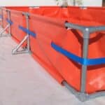 Serrage des &eacute;crous et sangle bac de r&eacute;tention temporaire TRFLEX REFOR double structure tubulaire acier