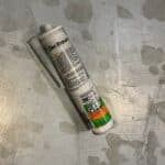 Tenue haute temp&eacute;rature et huile di&eacute;lectrique chaudes sur toutes les parties amovibles du bac