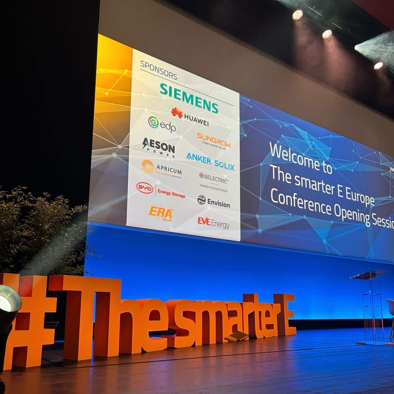 Conférence Intersolar transition énergétique avec les solutions Sanergrid