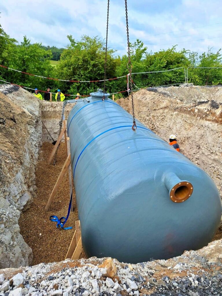 Instalación de una fosa de contención DEPOSIT SANERGRID como alternativa a las fosas de hormigón tradicionales, sin obras civiles