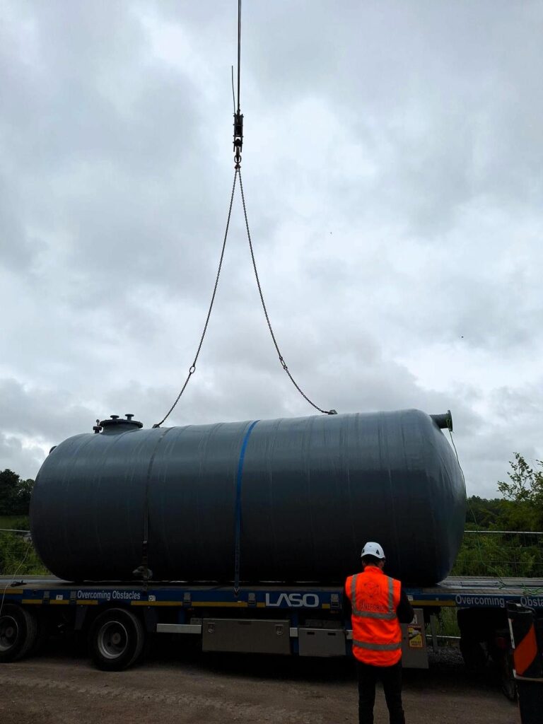 Supervision of the installation of a SANERGRID Deposit by the SONEC teams